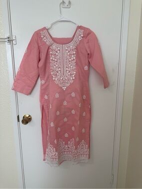 Pink Embroidered Tunic Kurta with White Threadwork
